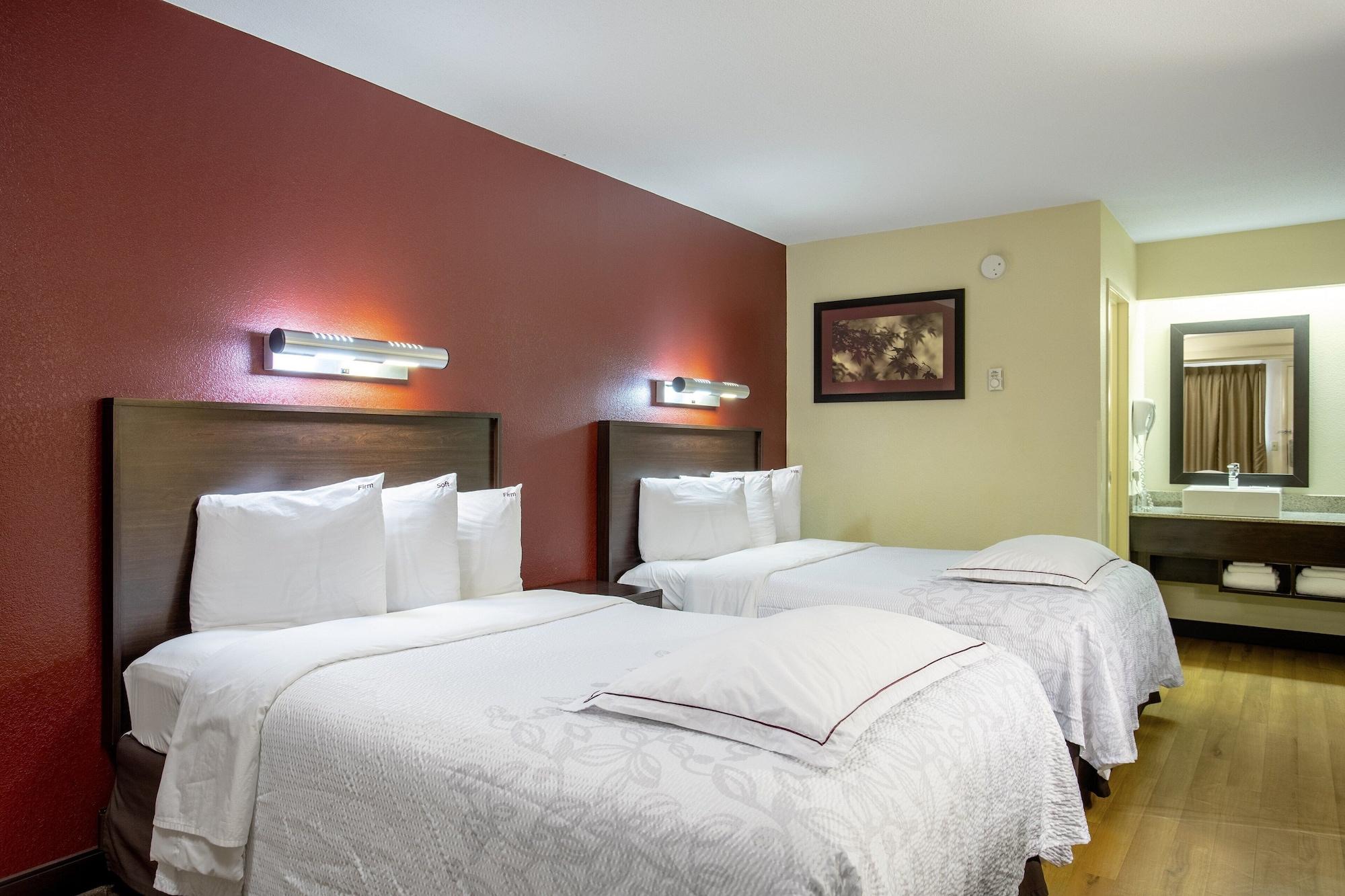 Red Roof Inn Plus+ Chicago - Willowbrook Exterior foto