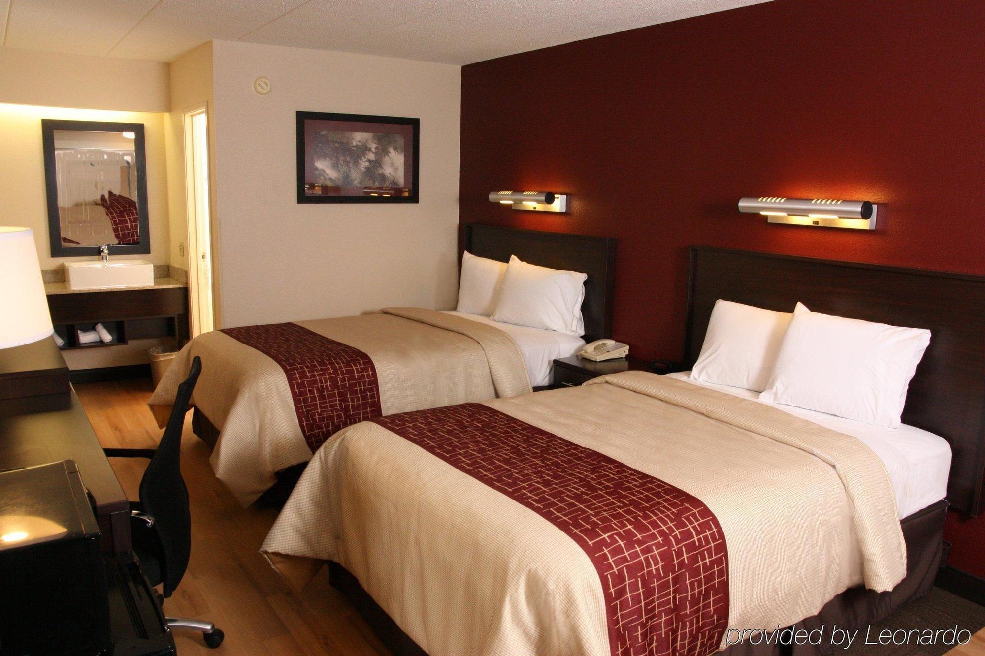 Red Roof Inn Plus+ Chicago - Willowbrook Exterior foto