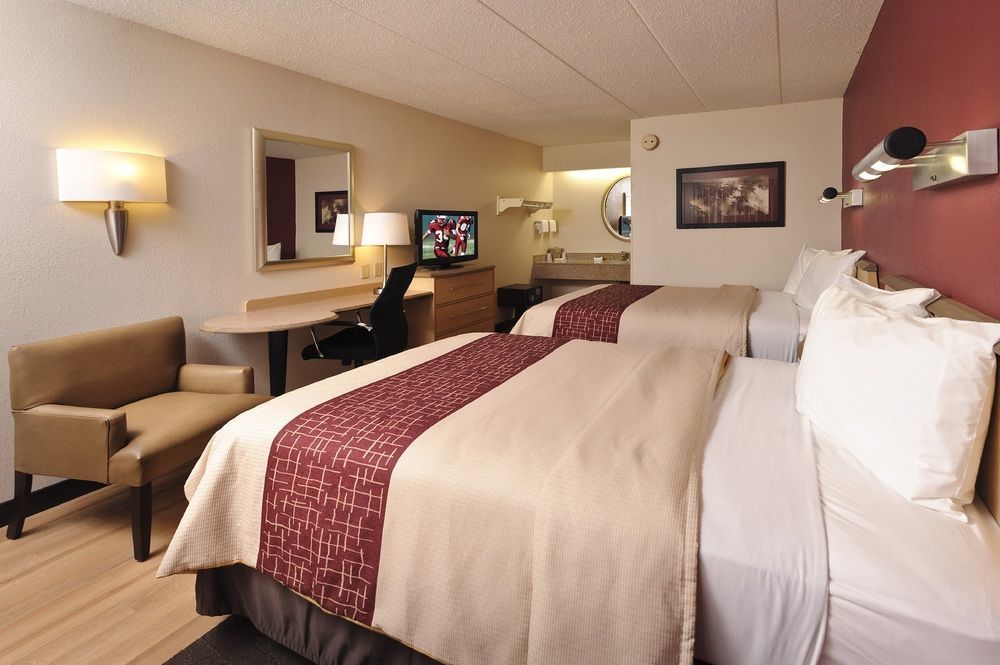 Red Roof Inn Plus+ Chicago - Willowbrook Exterior foto
