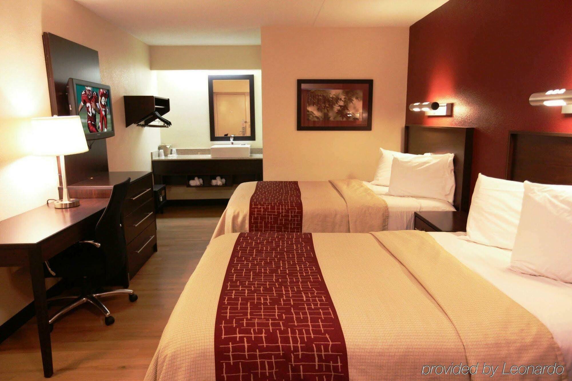 Red Roof Inn Plus+ Chicago - Willowbrook Exterior foto