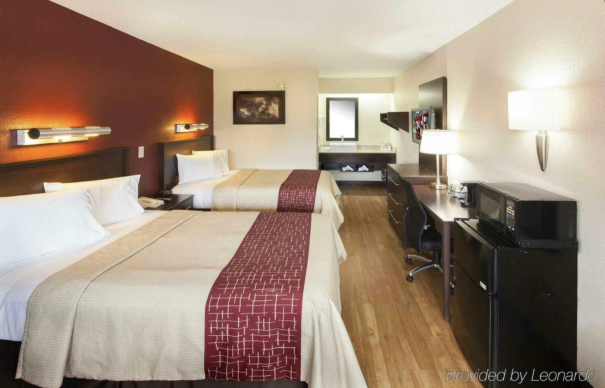 Red Roof Inn Plus+ Chicago - Willowbrook Exterior foto